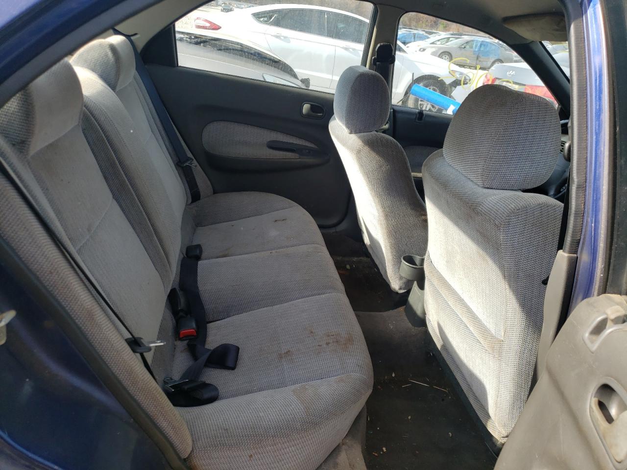 Photo 6 from auction – 1996 MAZDA PROTEGE DX with VIN JM1BB1413T0320428