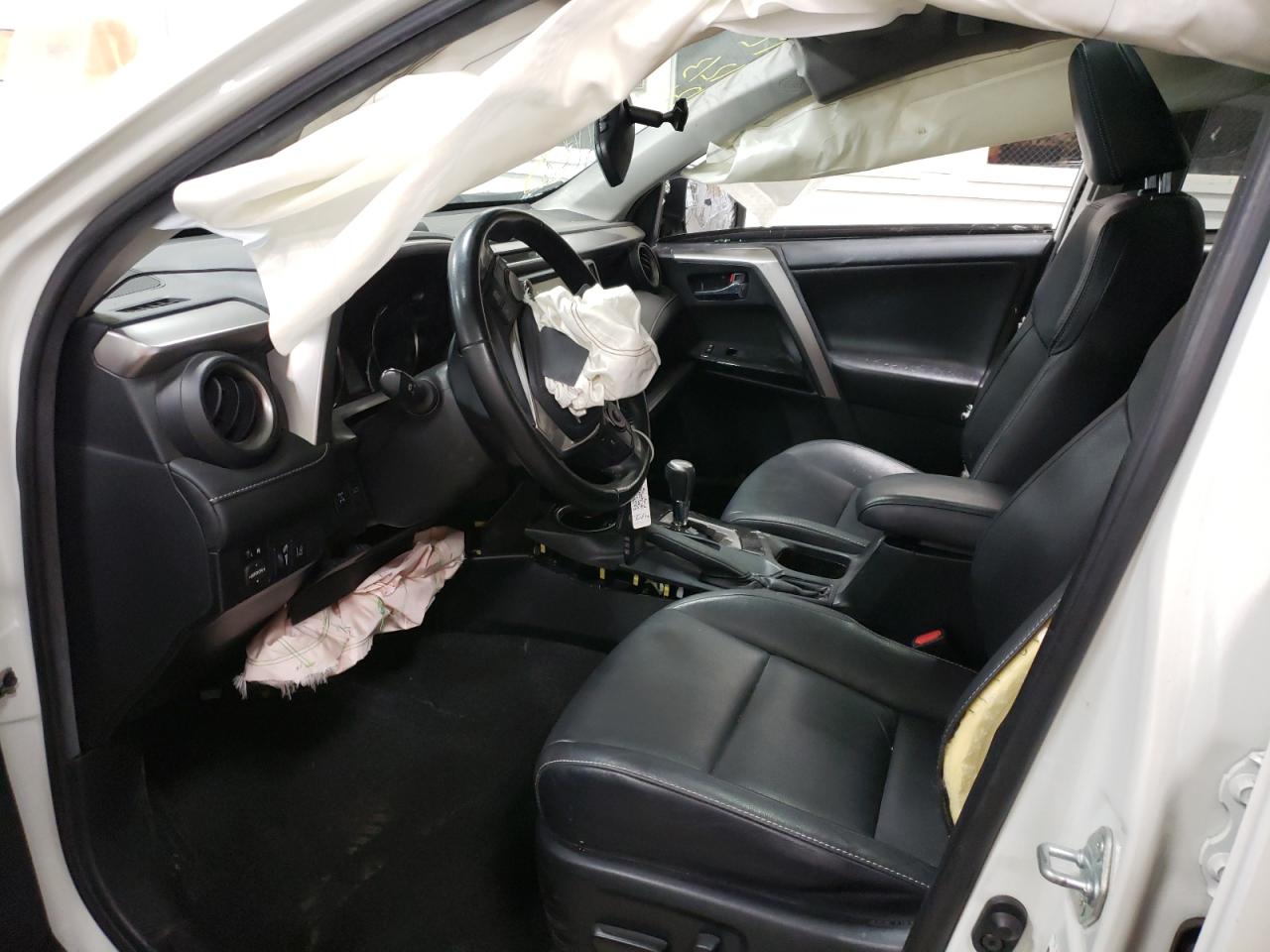 Photo 5 from auction – 2018 TOYOTA RAV4 LIMIT with VIN JTMDFREV1JJ178617
