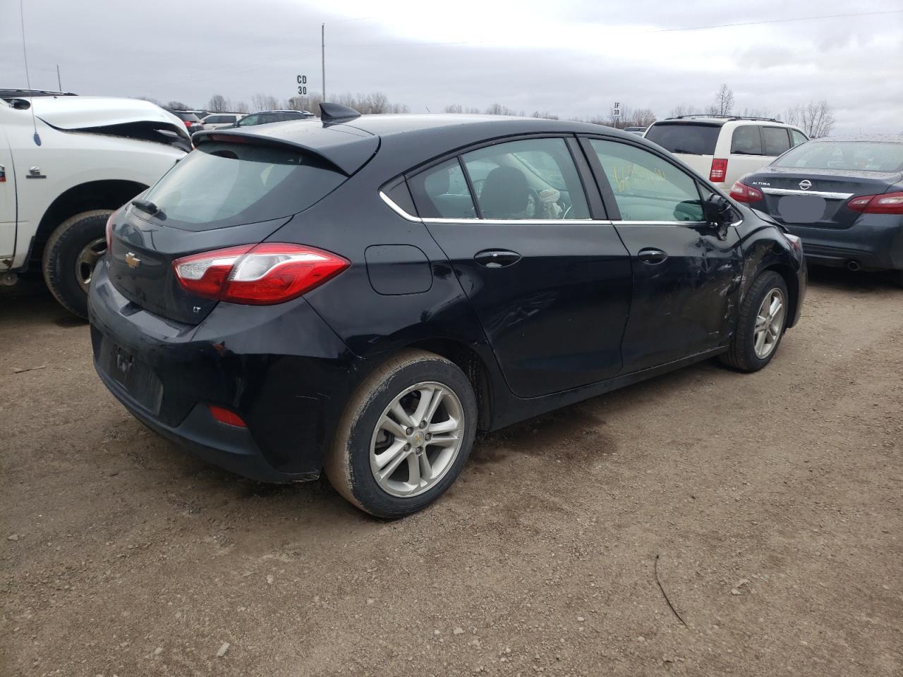 Photo 4 from auction – 2018 CHEVROLET CRUZE LT with VIN 3G1BE6SM4JS520265