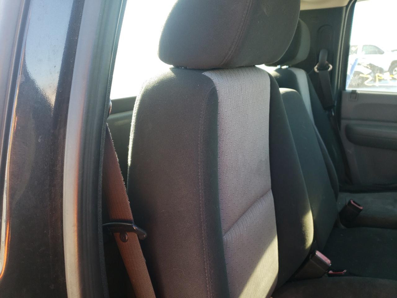 Photo 6 from auction – 2009 CHEVROLET SILVERADO with VIN 1GCEK14CX9Z135800