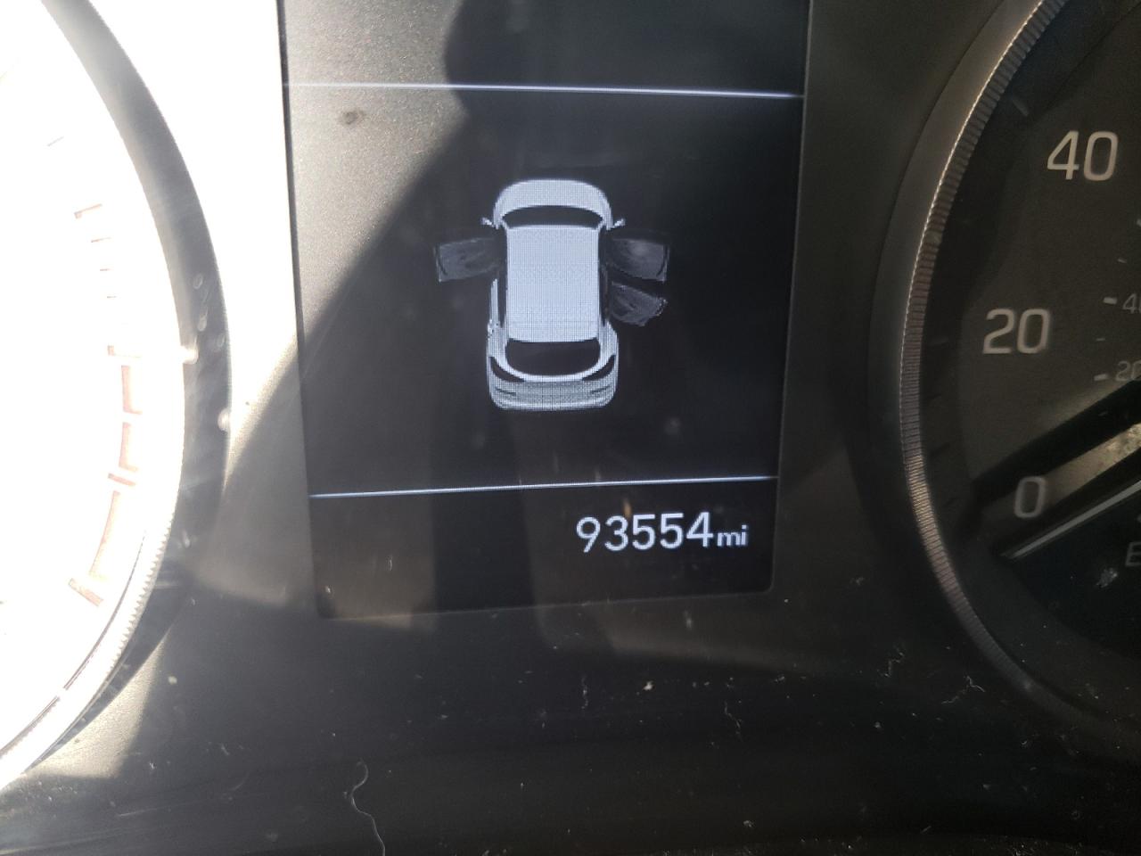 Photo 8 from auction – 2019 HYUNDAI TUCSON SE with VIN KM8J2CA45KU065595
