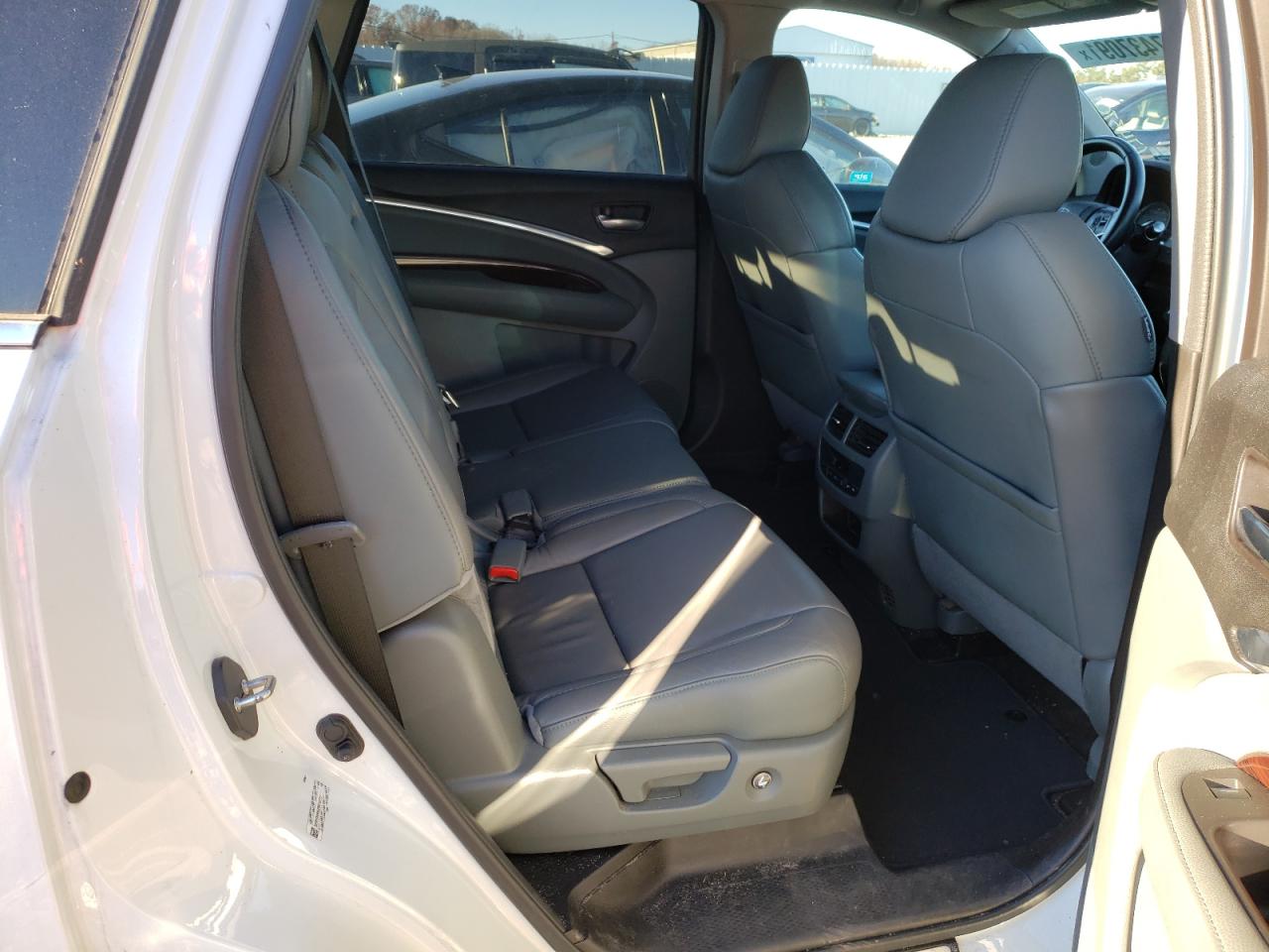 Photo 6 from auction – 2015 ACURA MDX TECHNO with VIN 5FRYD4H45FB016273
