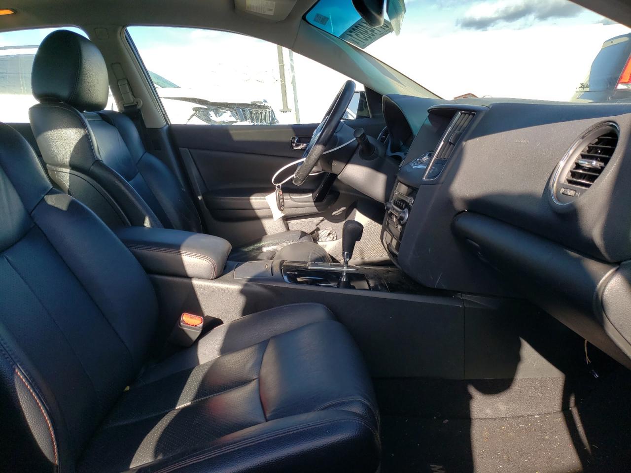 Photo 5 from auction – 2010 NISSAN MAXIMA S with VIN 1N4AA5AP0AC818795