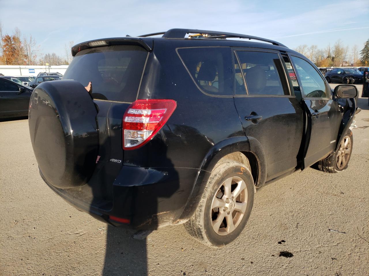 Photo 4 from auction – 2010 TOYOTA RAV4 LIMIT with VIN 2T3DK4DV7AW036385