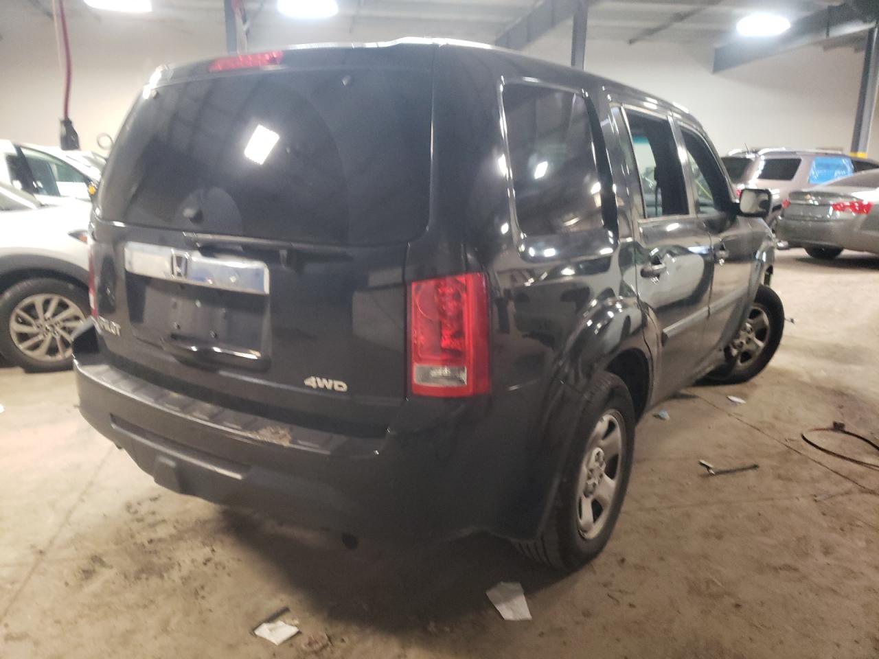 Photo 4 from auction – 2013 HONDA PILOT LX with VIN 5FNYF4H28DB064339