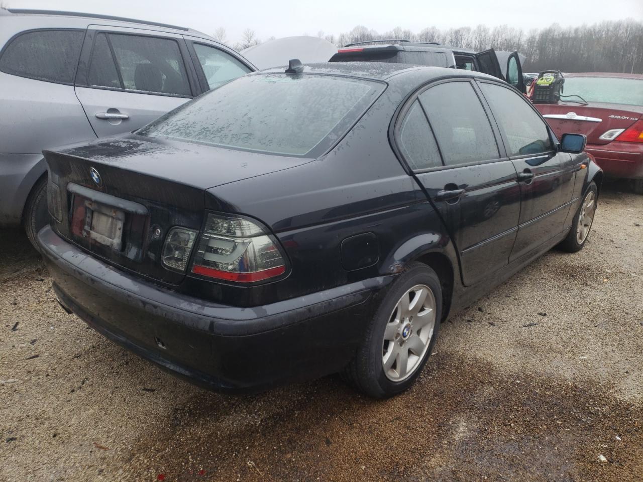 Photo 4 from auction – 2005 BMW 325 XI with VIN WBAEU33415PR15980