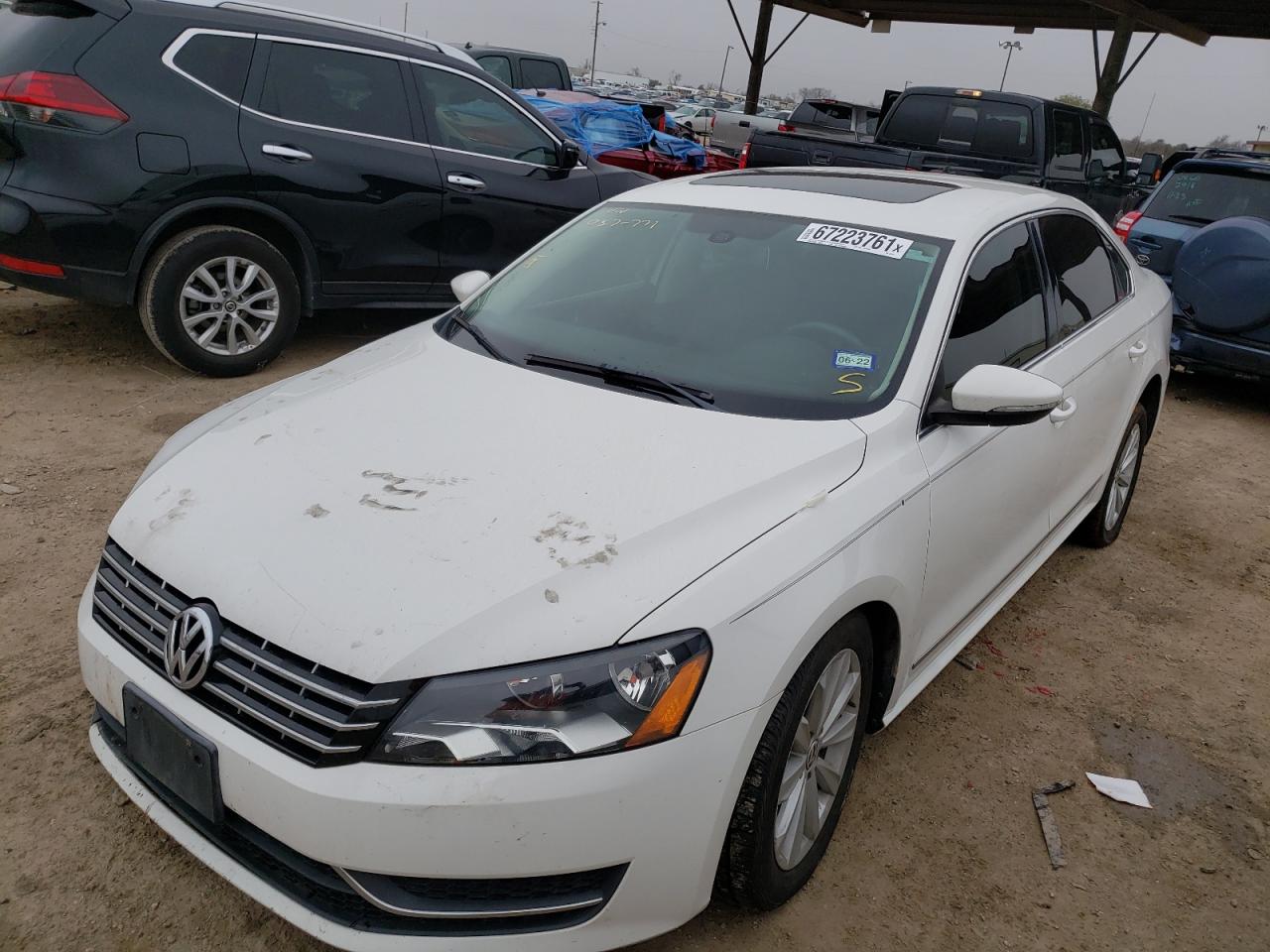 Photo 2 from auction – 2012 VOLKSWAGEN PASSAT SEL with VIN 1VWCH7A34CC037771