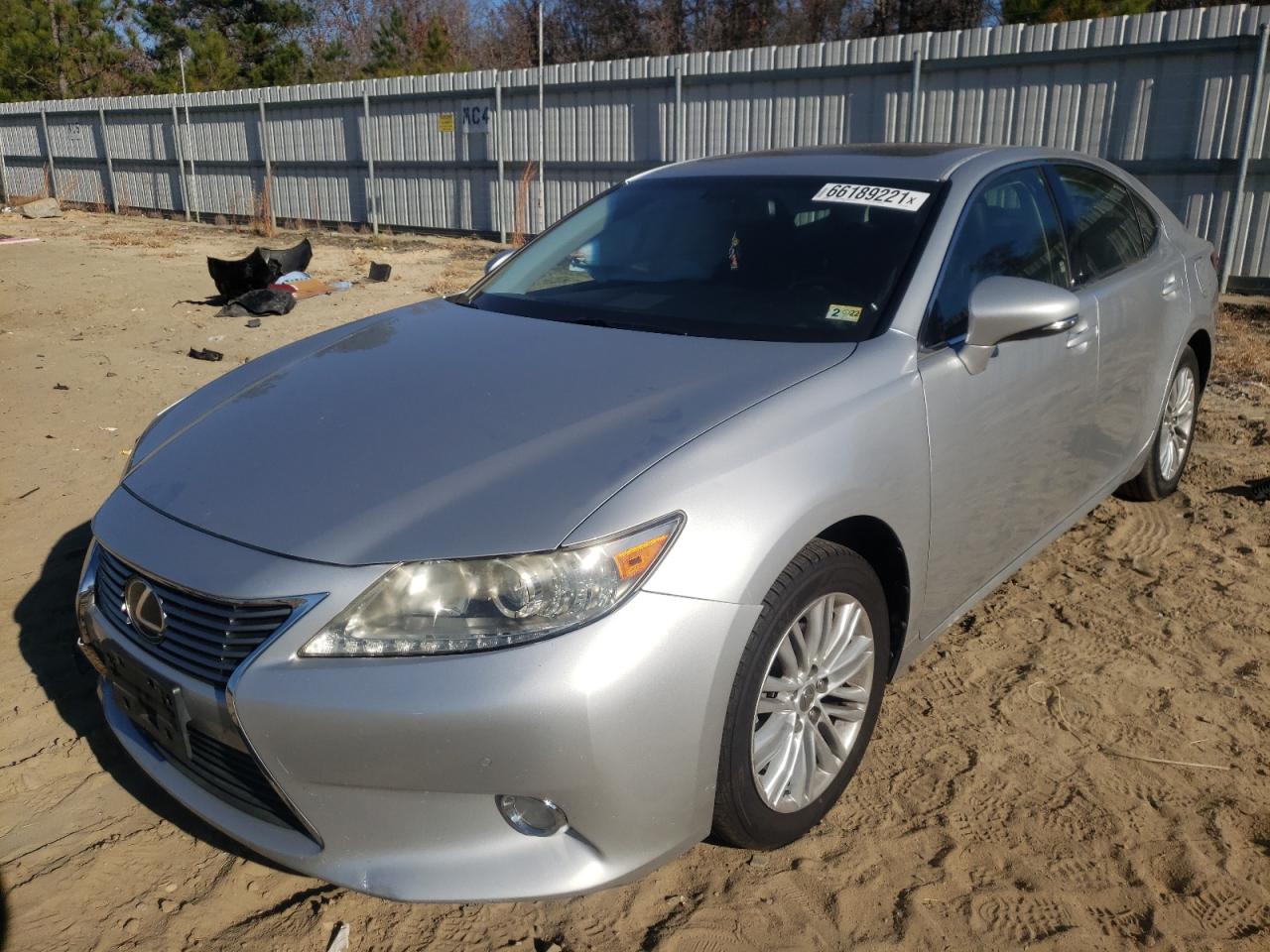 Photo 2 from auction – 2013 LEXUS ES 350 with VIN JTHBK1GG3D2076428