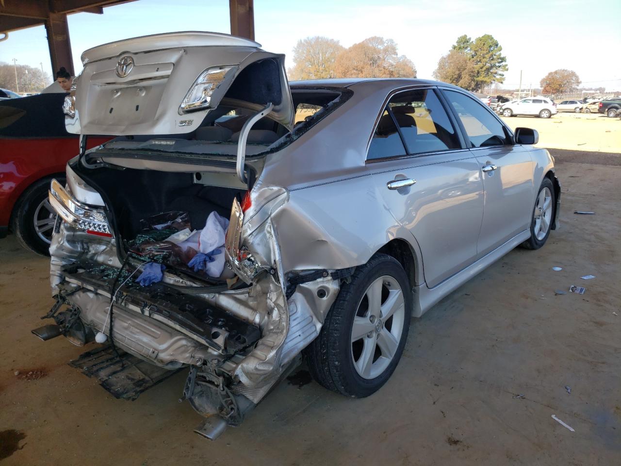 Photo 4 from auction – 2011 TOYOTA CAMRY with VIN 4T1BF3EK3BU127609