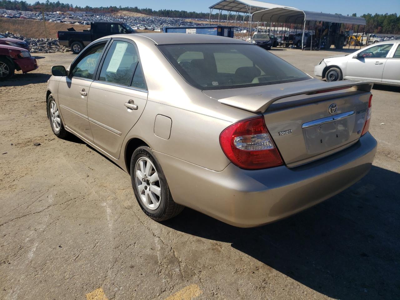 Photo 3 from auction – 2004 TOYOTA CAMRY LE with VIN 4T1BF30K14U576491