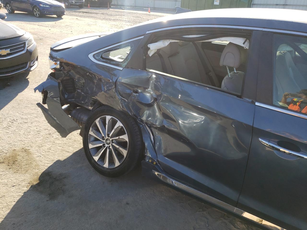 Photo 9 from auction – 2016 HYUNDAI SONATA SPO with VIN 5NPE34AF0GH326658