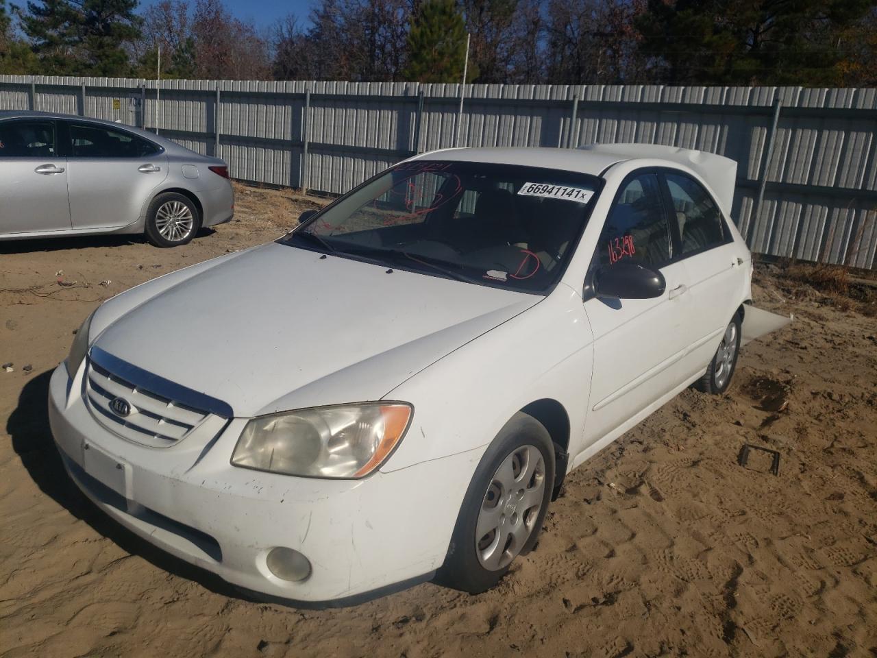 Photo 2 from auction – 2005 KIA SPECTRA LX with VIN KNAFE121855097883