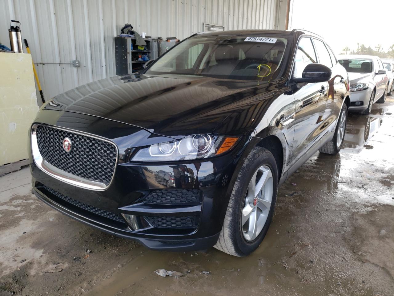 Photo 2 from auction – 2018 JAGUAR F-PACE PRE with VIN SADCJ2FN7JA326306