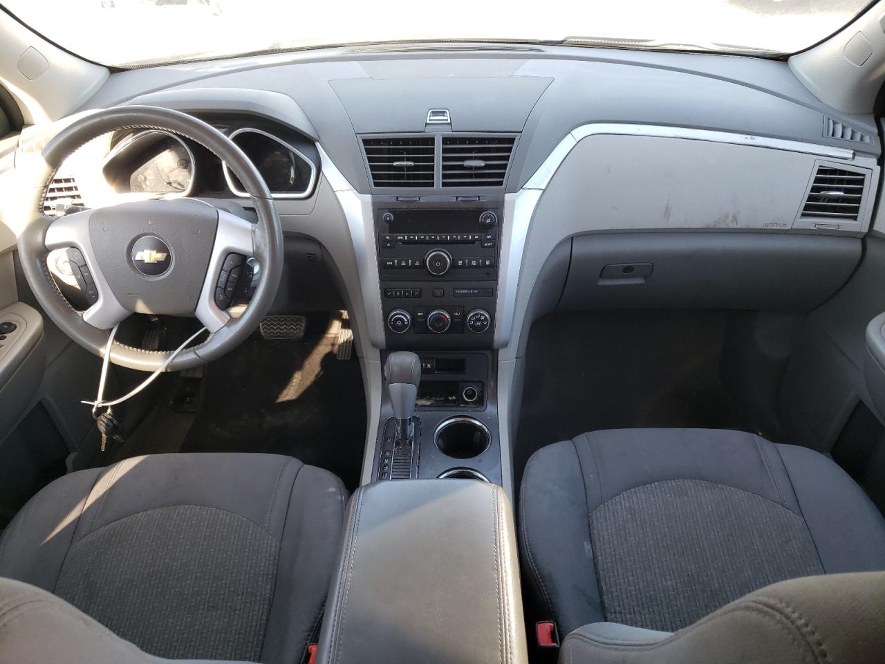Photo 9 from auction – 2011 CHEVROLET TRAVERSE L with VIN 1GNKRGED2BJ392616