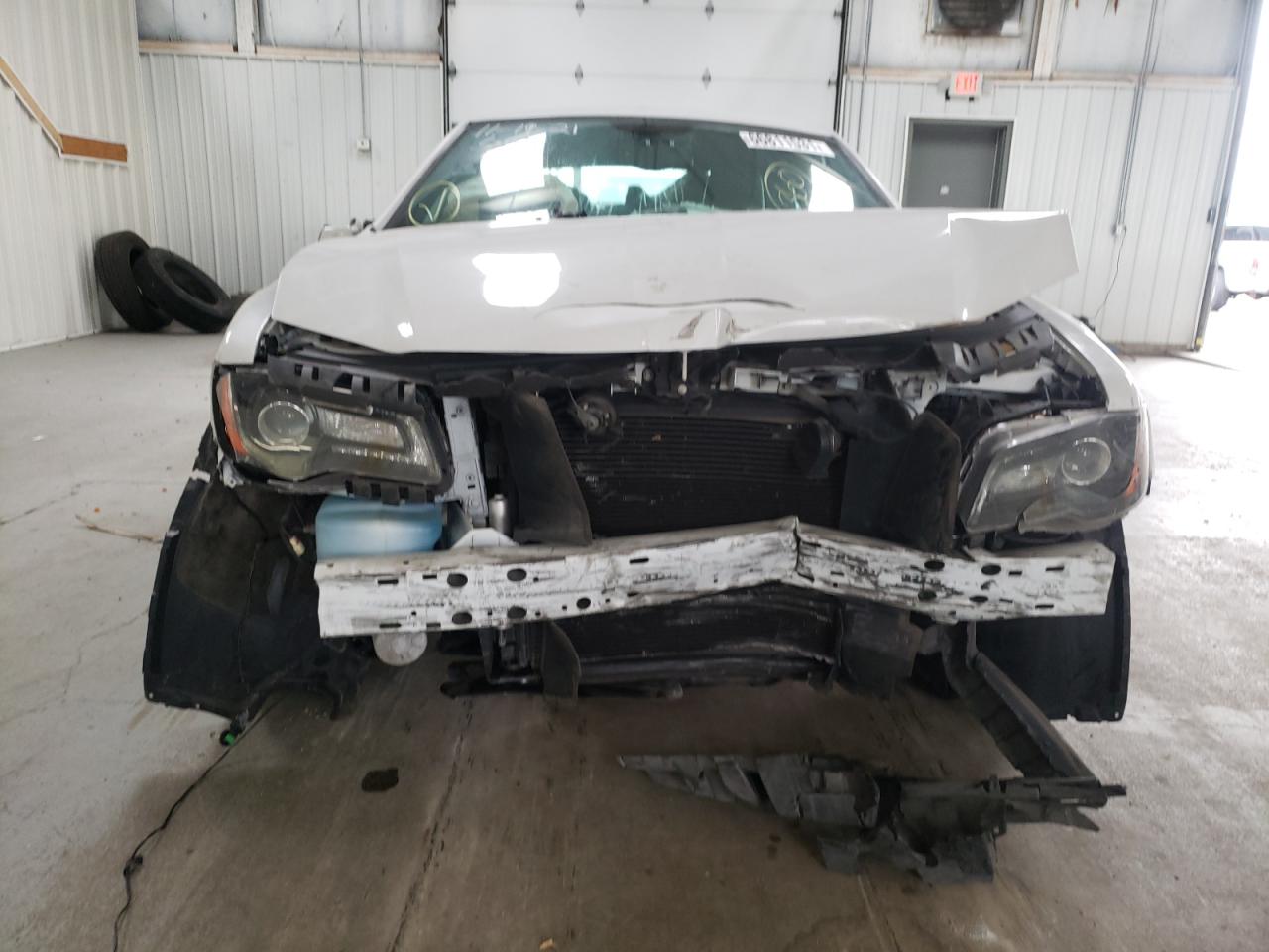Photo 9 from auction – 2014 CHRYSLER 300 S with VIN 2C3CCABG4EH344250