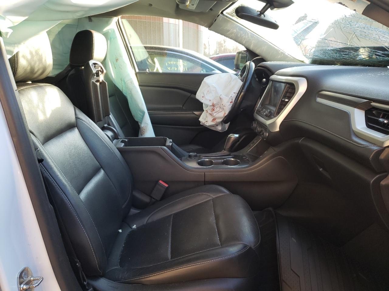 Photo 5 from auction – 2019 GMC ACADIA SLT with VIN 1GKKNULS6KZ199279