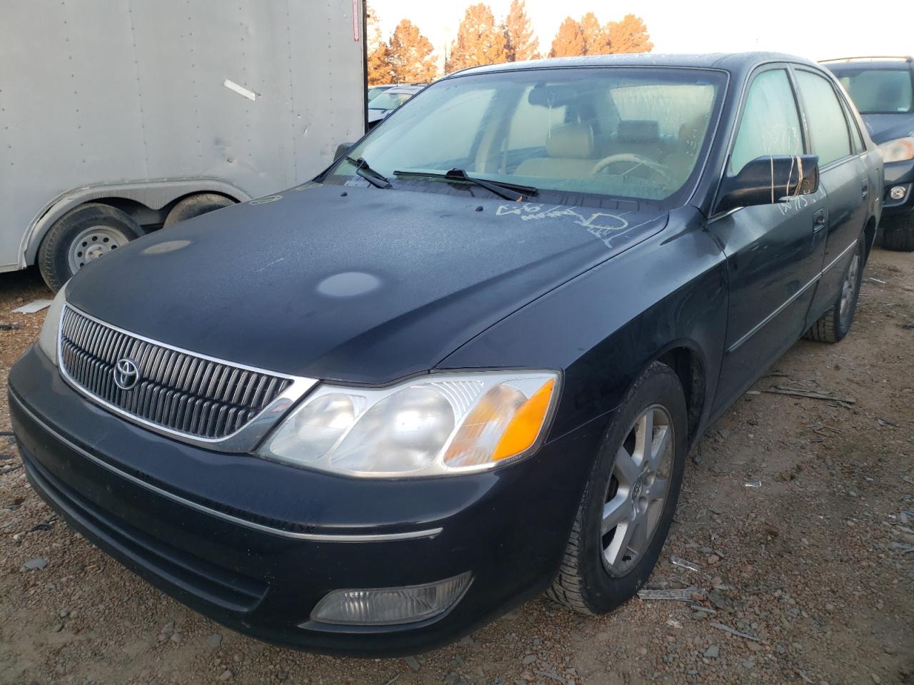 Photo 2 from auction – 2000 TOYOTA AVALON XL with VIN 4T1BF28B3YU056457