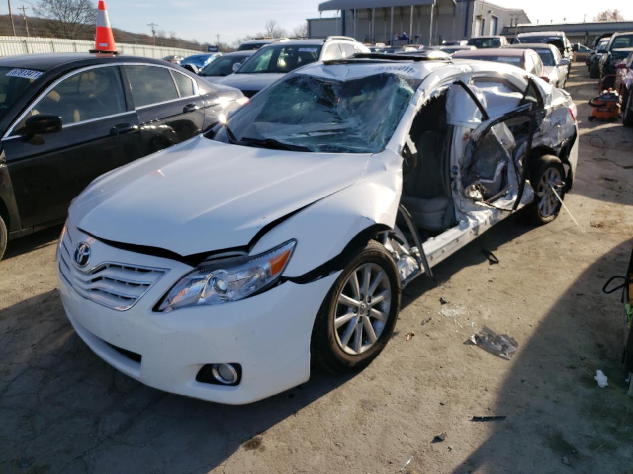 Photo 2 from auction – 2010 TOYOTA CAMRY SE with VIN JTNBK3EK2A3049095