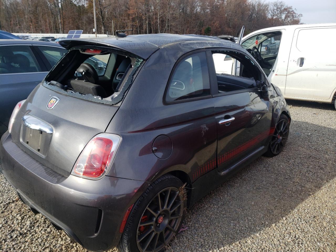 Photo 4 from auction – 2014 FIAT 500 ABARTH with VIN 3C3CFFFH0ET190439