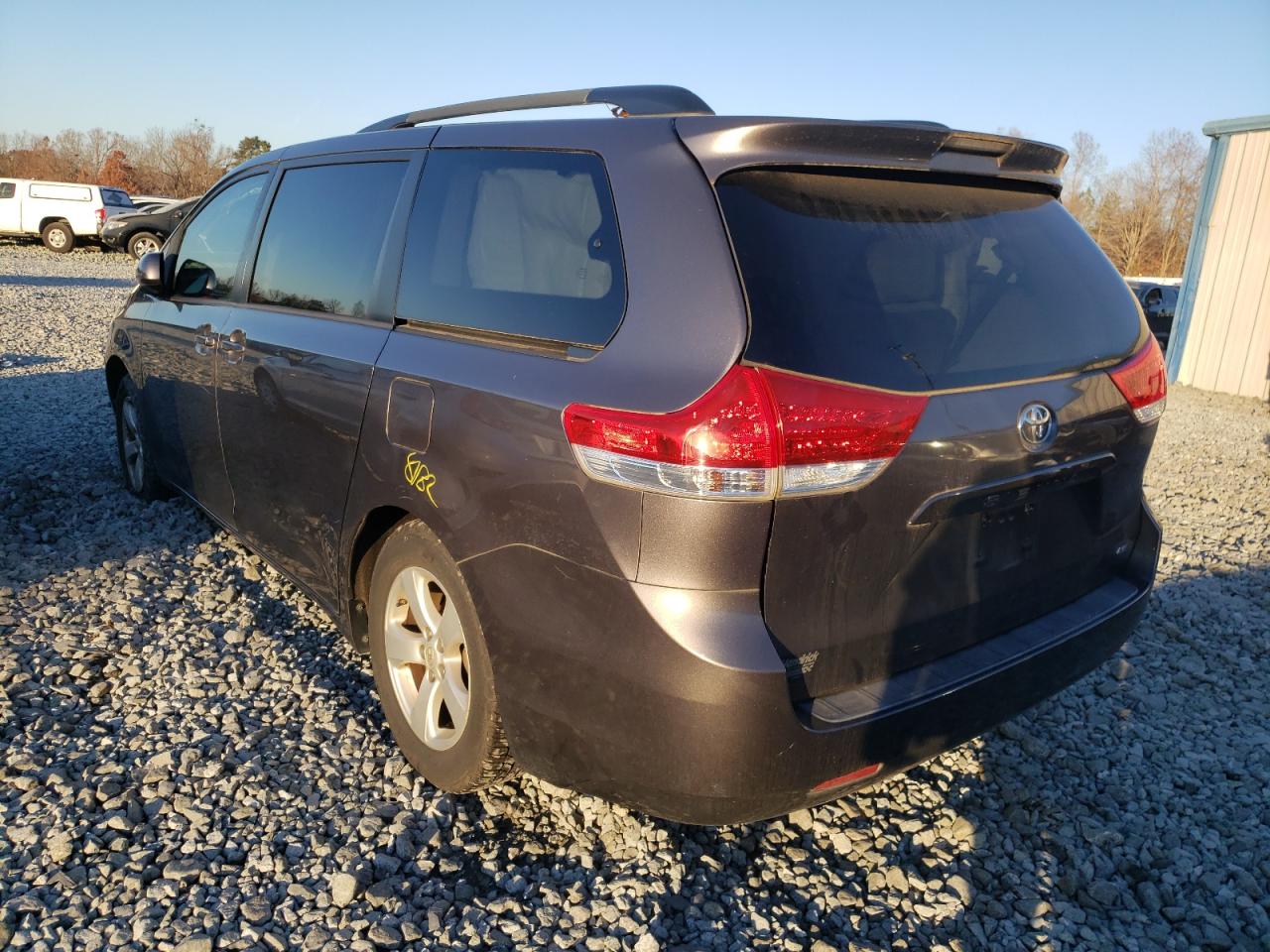 Photo 3 from auction – 2012 TOYOTA SIENNA LE with VIN 5TDKK3DC3CS266039