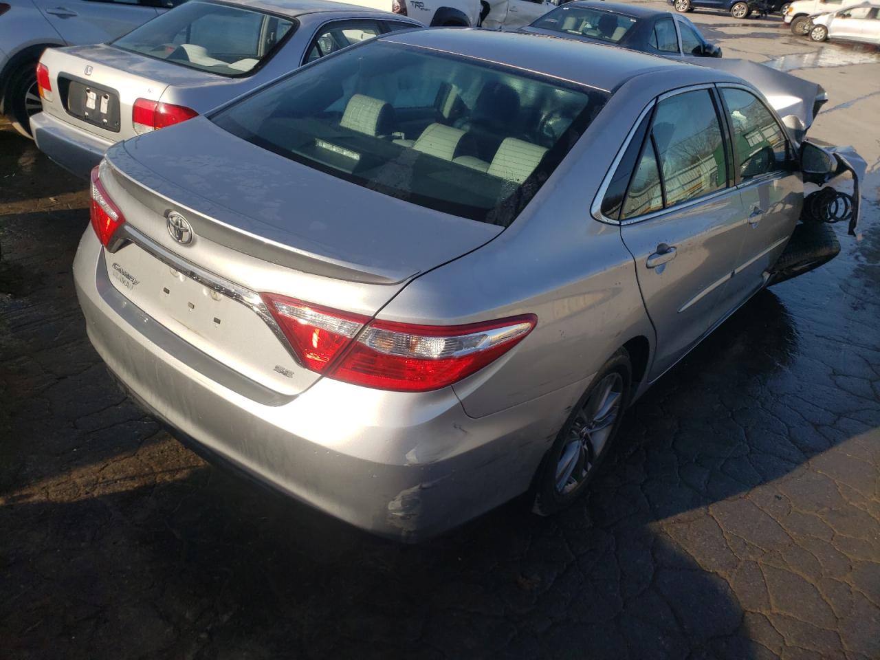 Photo 4 from auction – 2017 TOYOTA CAMRY LE with VIN 4T1BF1FKXHU775850