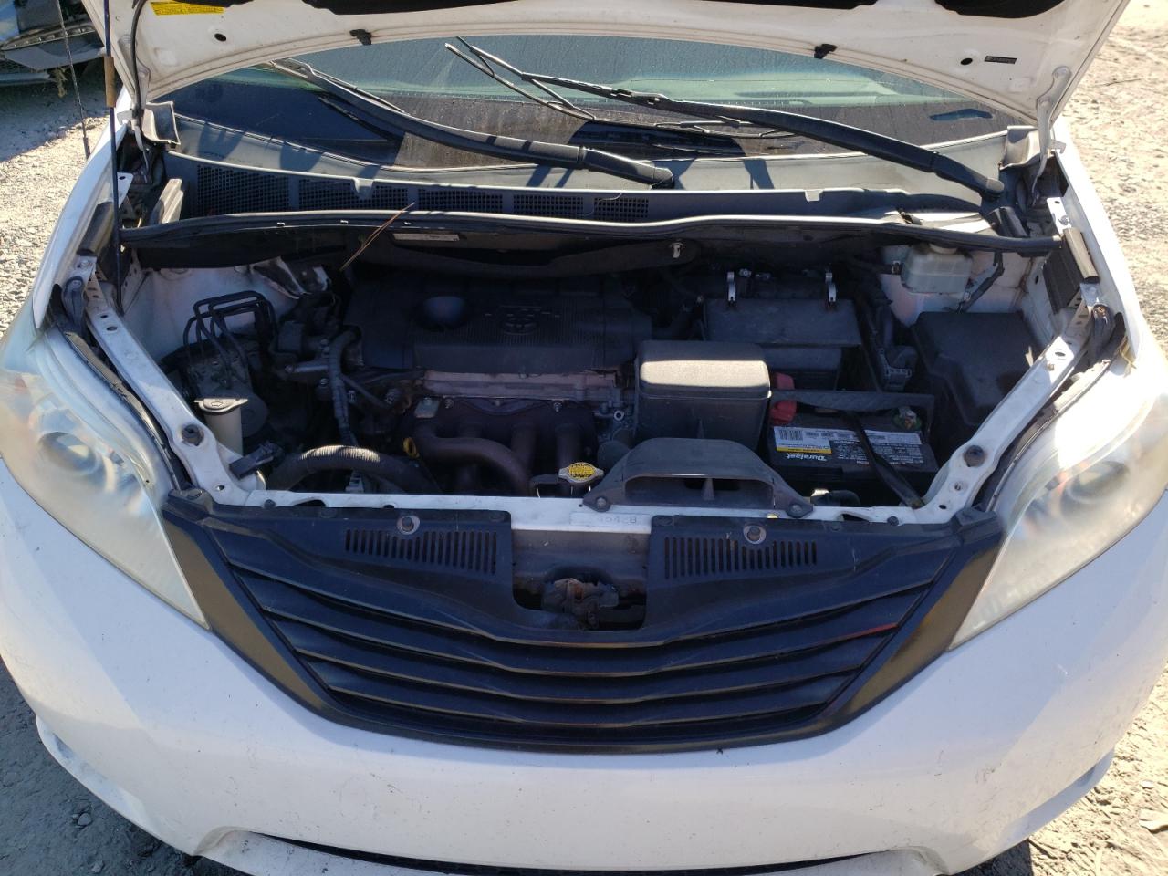 Photo 7 from auction – 2012 TOYOTA SIENNA BAS with VIN 5TDKA3DC0CS010170
