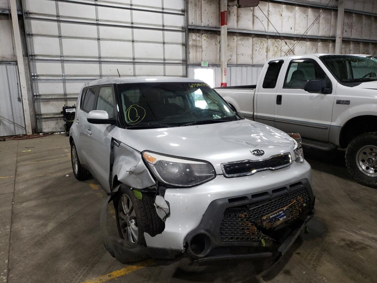 KIA SOUL + 2015 with VIN KNDJP3A56F7786821 - Photo from auction