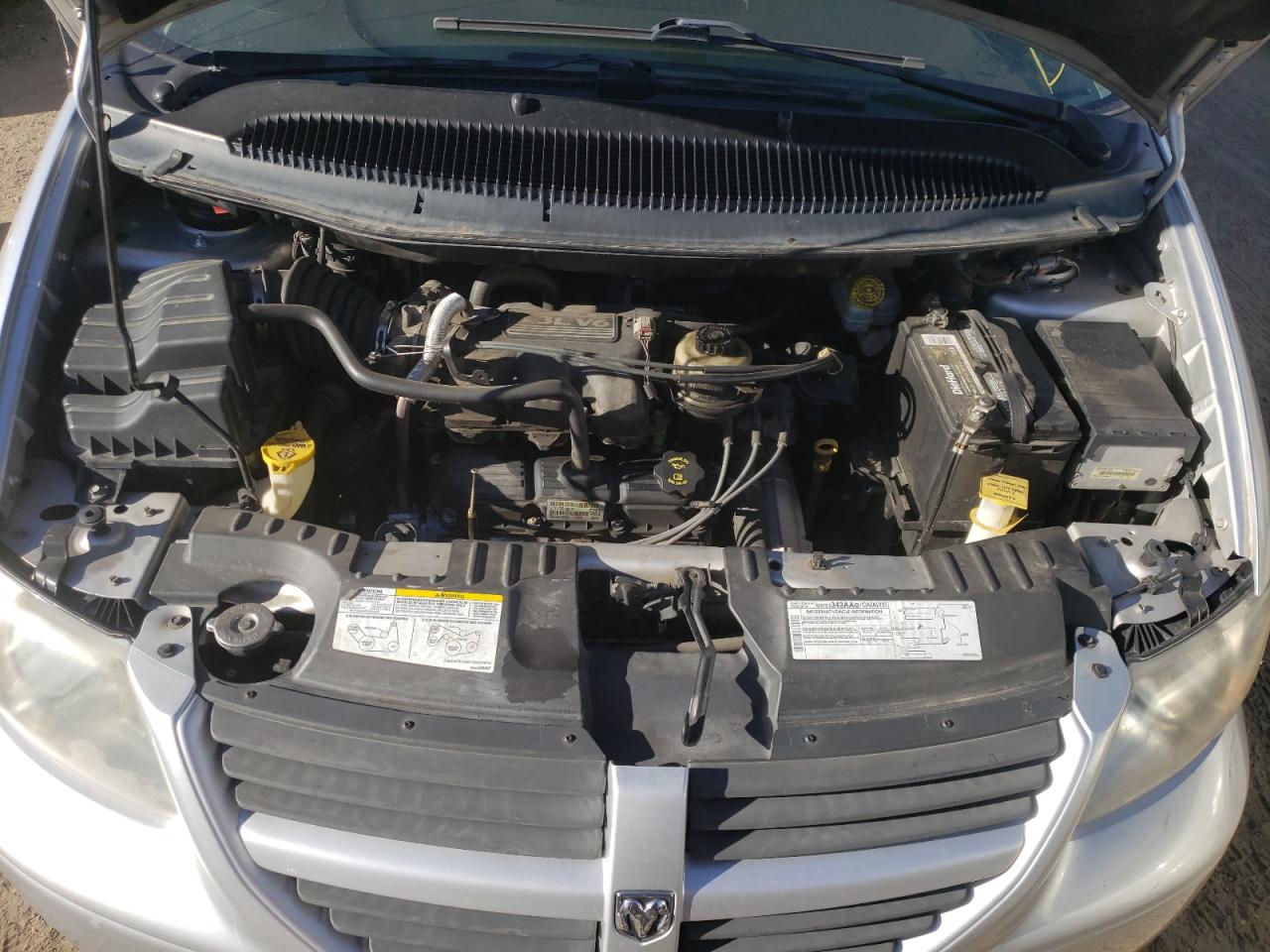 Photo 7 from auction – 2005 DODGE GRAND CARA with VIN 1D4GP24R85B289187