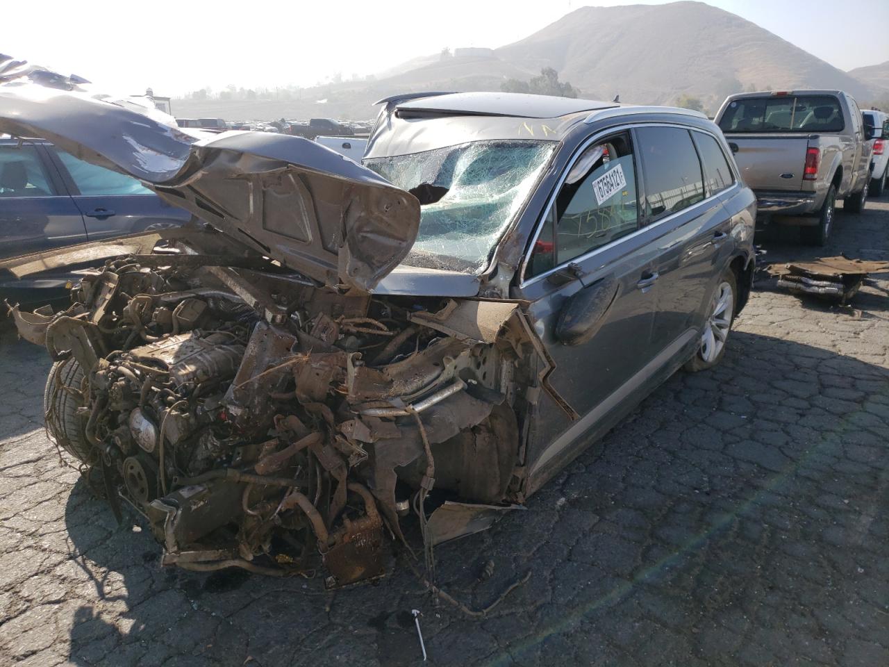 Photo 2 from auction – 2017 AUDI Q7 PREMIUM with VIN WA1AAAF71HD010188