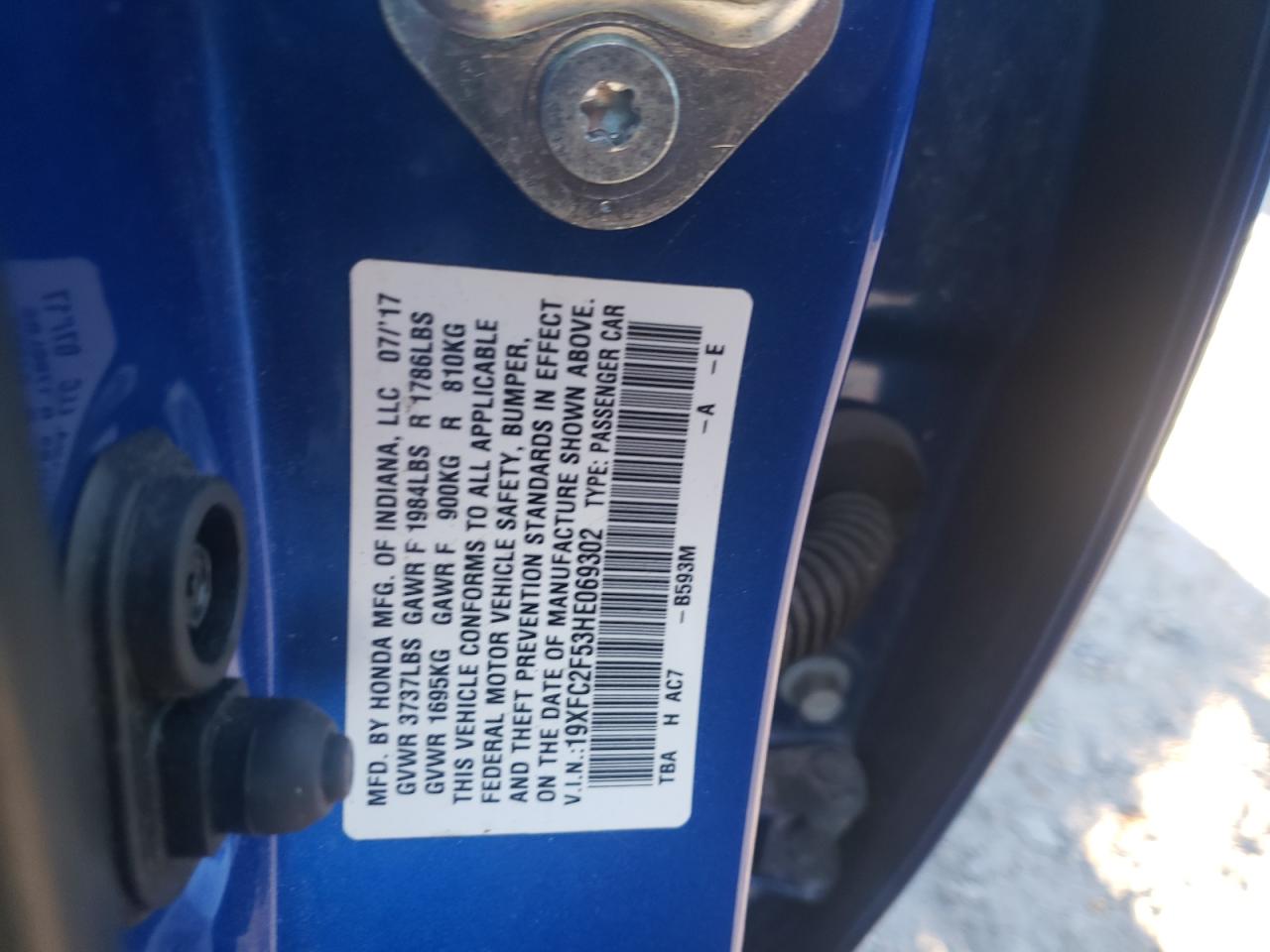 Photo 10 from auction – 2017 HONDA CIVIC LX with VIN 19XFC2F53HE069302