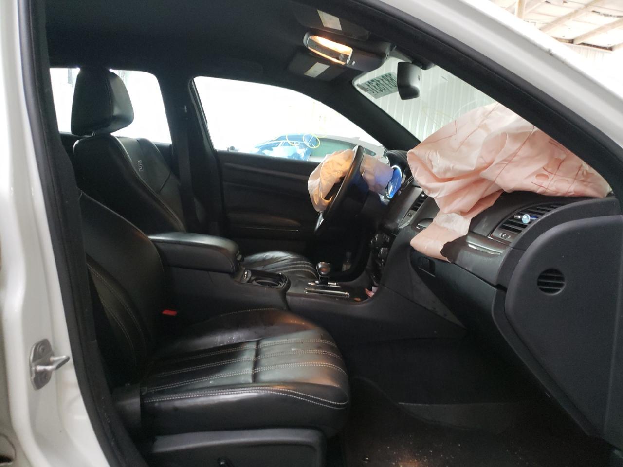 Photo 5 from auction – 2014 CHRYSLER 300 S with VIN 2C3CCABG4EH344250