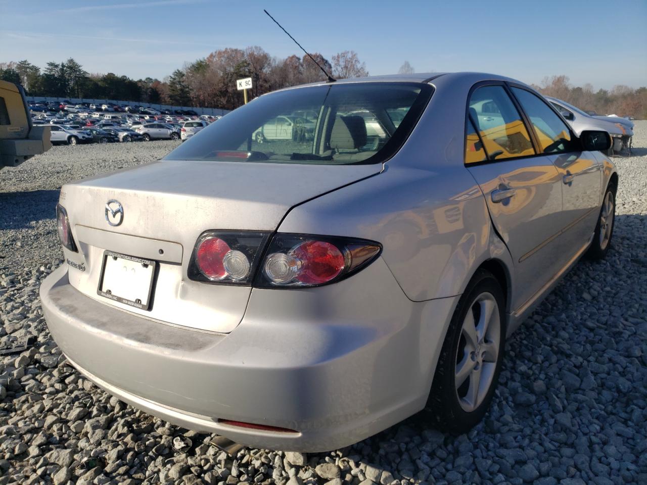 Photo 4 from auction – 2007 MAZDA 6 I with VIN 1YVHP80C775M47469