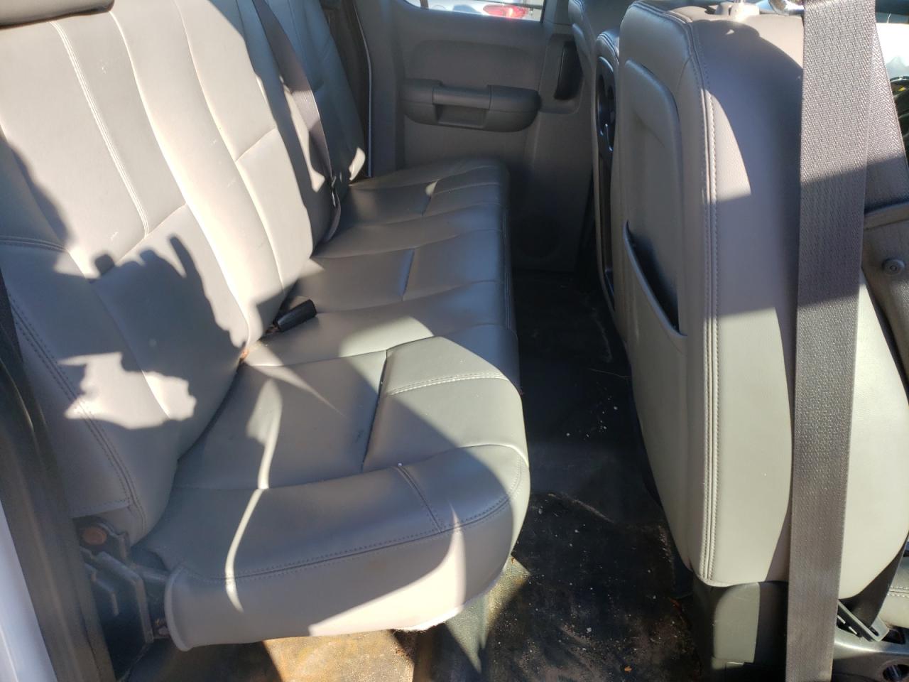 Photo 6 from auction – 2010 CHEVROLET SILVERADO with VIN 1GCSCPEA3AZ286983