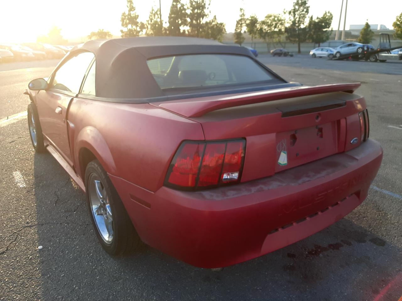 Photo 3 from auction – 2000 FORD MUSTANG with VIN 1FAFP444XYF216222