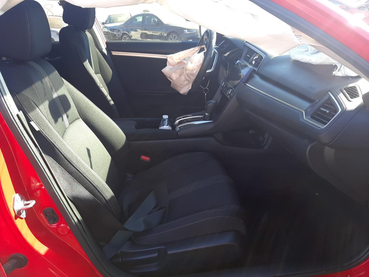 Zdjęcie 5 z aukcji – 2017 HONDA CIVIC EX z VIN 2HGFC2F74HH557066