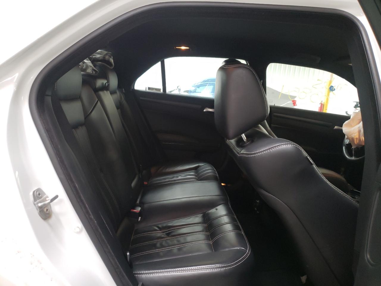 Photo 6 from auction – 2014 CHRYSLER 300 S with VIN 2C3CCABG4EH344250