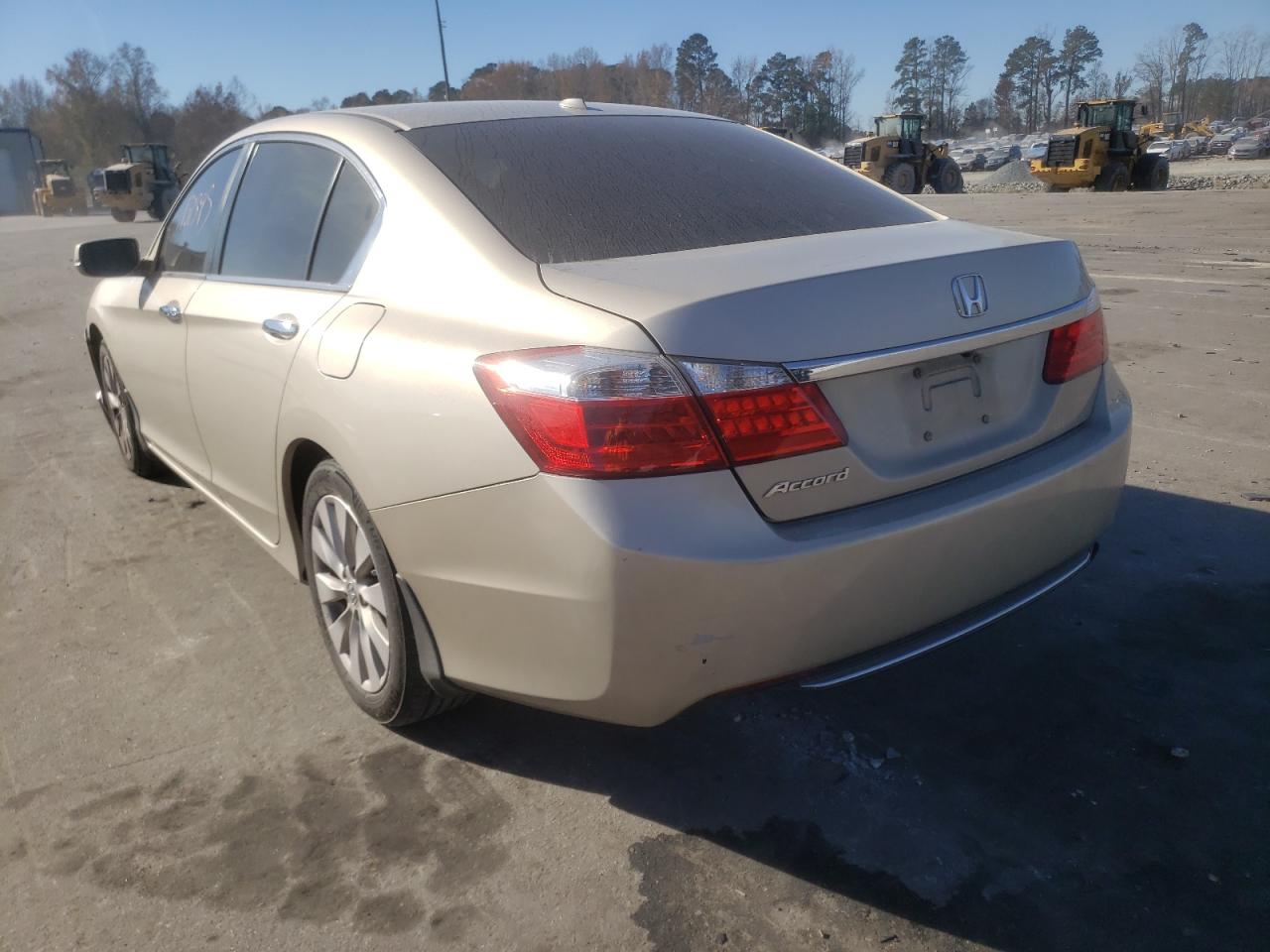 Photo 3 from auction – 2015 HONDA ACCORD EXL with VIN 1HGCR2F81FA210610