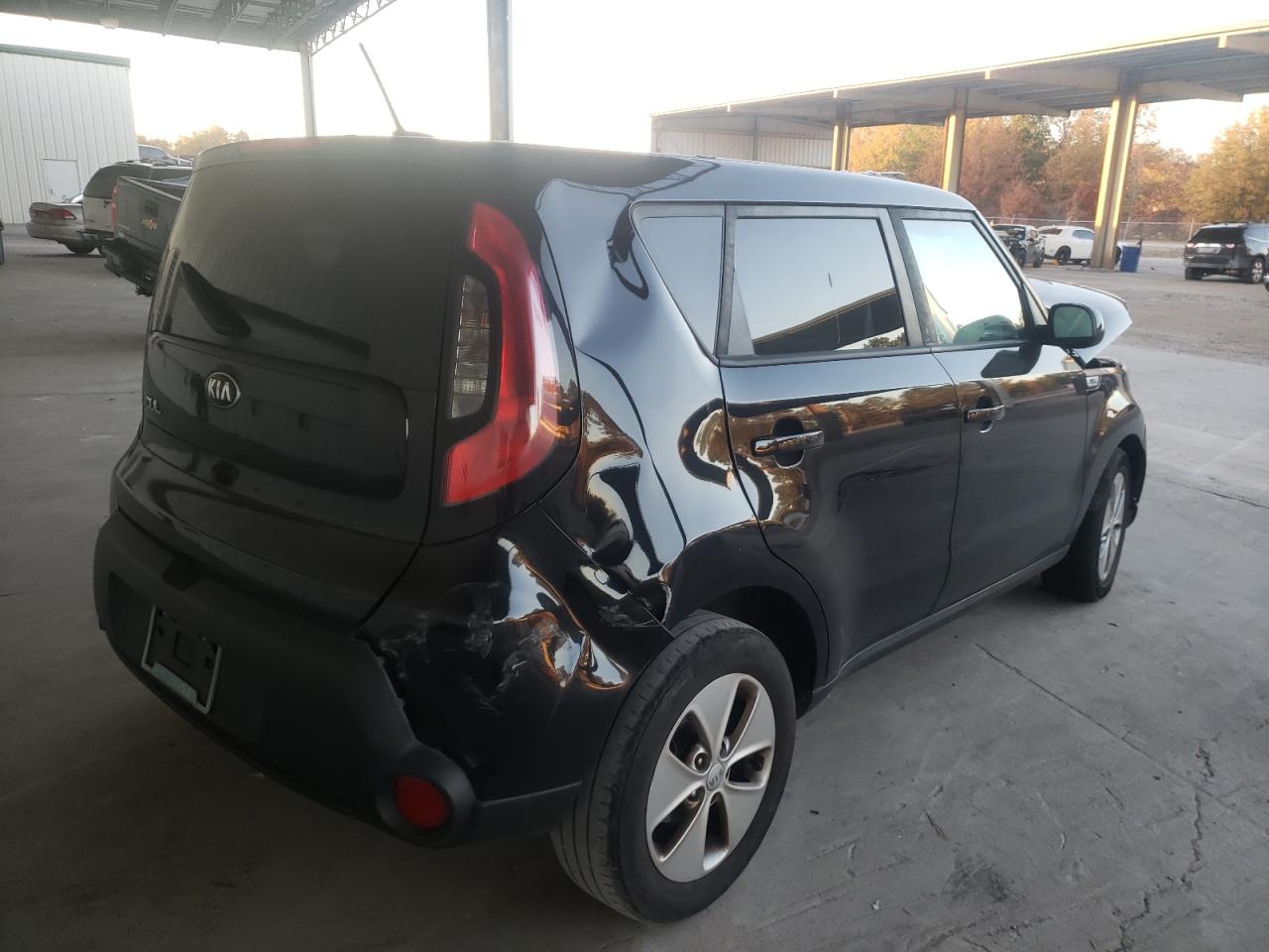 Photo 4 from auction – 2016 KIA SOUL with VIN KNDJN2A25G7335256