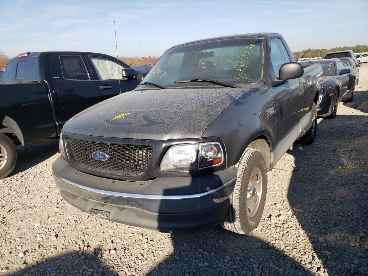 Фото 2 с аукциона – 2002 FORD F150 с VIN 1FTRF17292NA86949