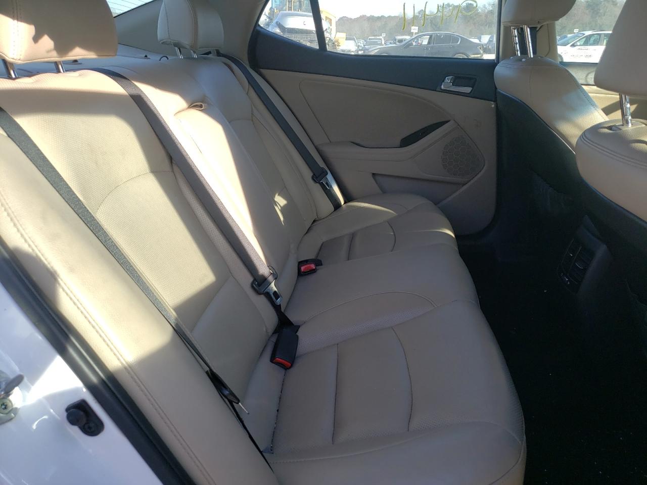 Photo 6 from auction – 2015 KIA OPTIMA EX with VIN 5XXGN4A76FG399118