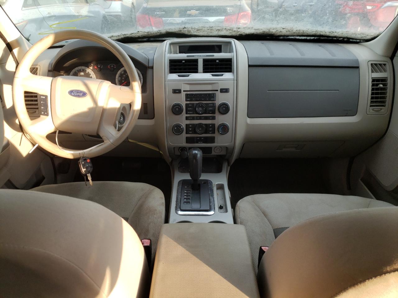 Photo 9 from auction – 2008 FORD ESCAPE XLT with VIN 1FMCU031X8KB76197