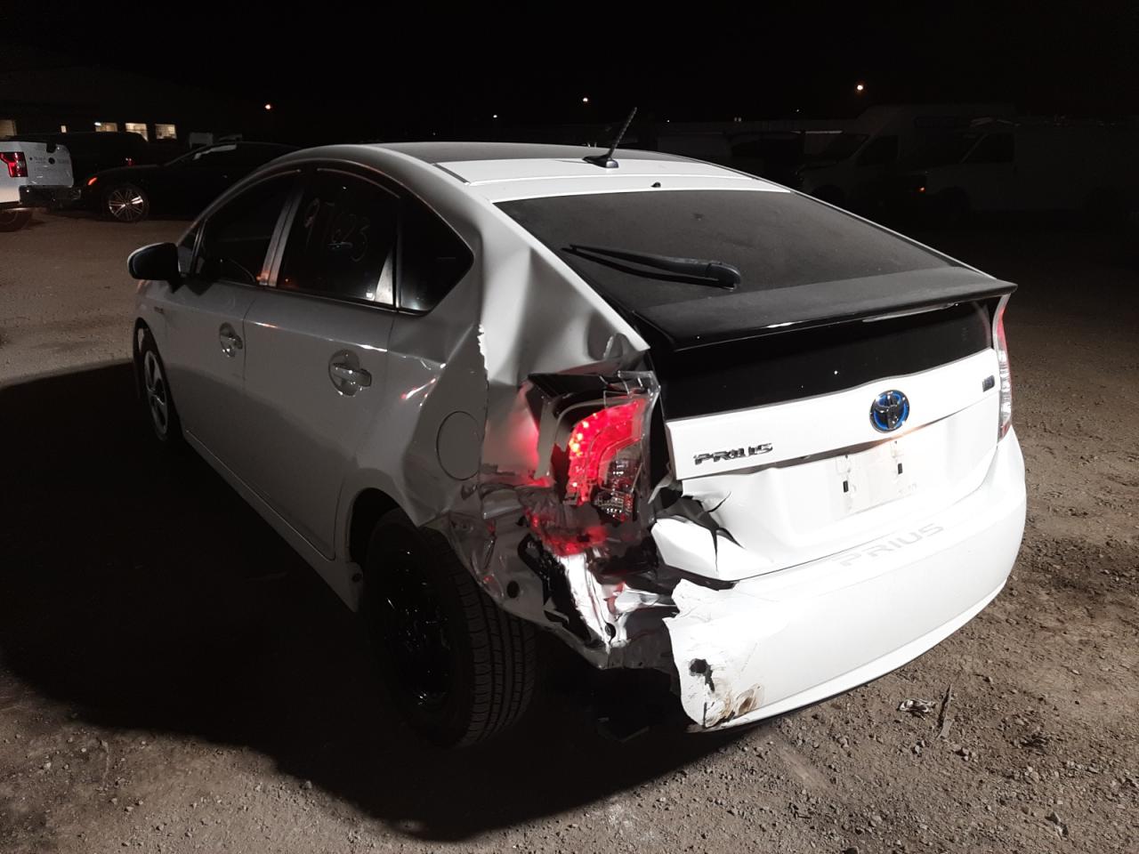 Photo 3 from auction – 2014 TOYOTA PRIUS with VIN JTDKN3DU3E1780117