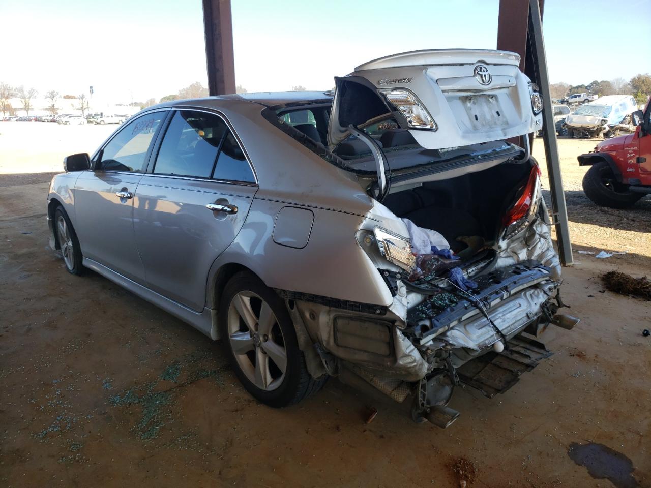 Photo 3 from auction – 2011 TOYOTA CAMRY with VIN 4T1BF3EK3BU127609