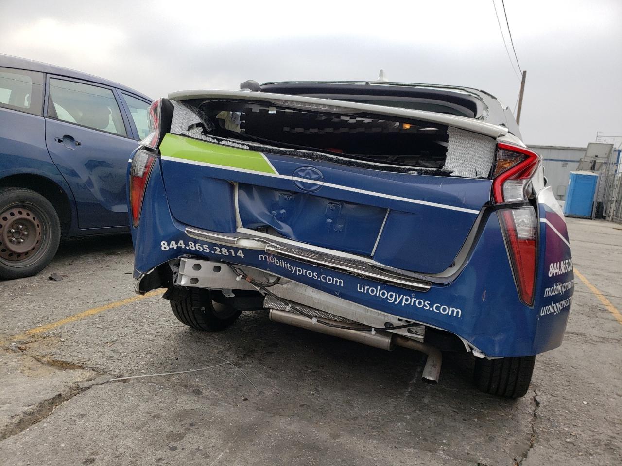 Photo 9 from auction – 2017 TOYOTA PRIUS with VIN JTDKARFU6H3037004