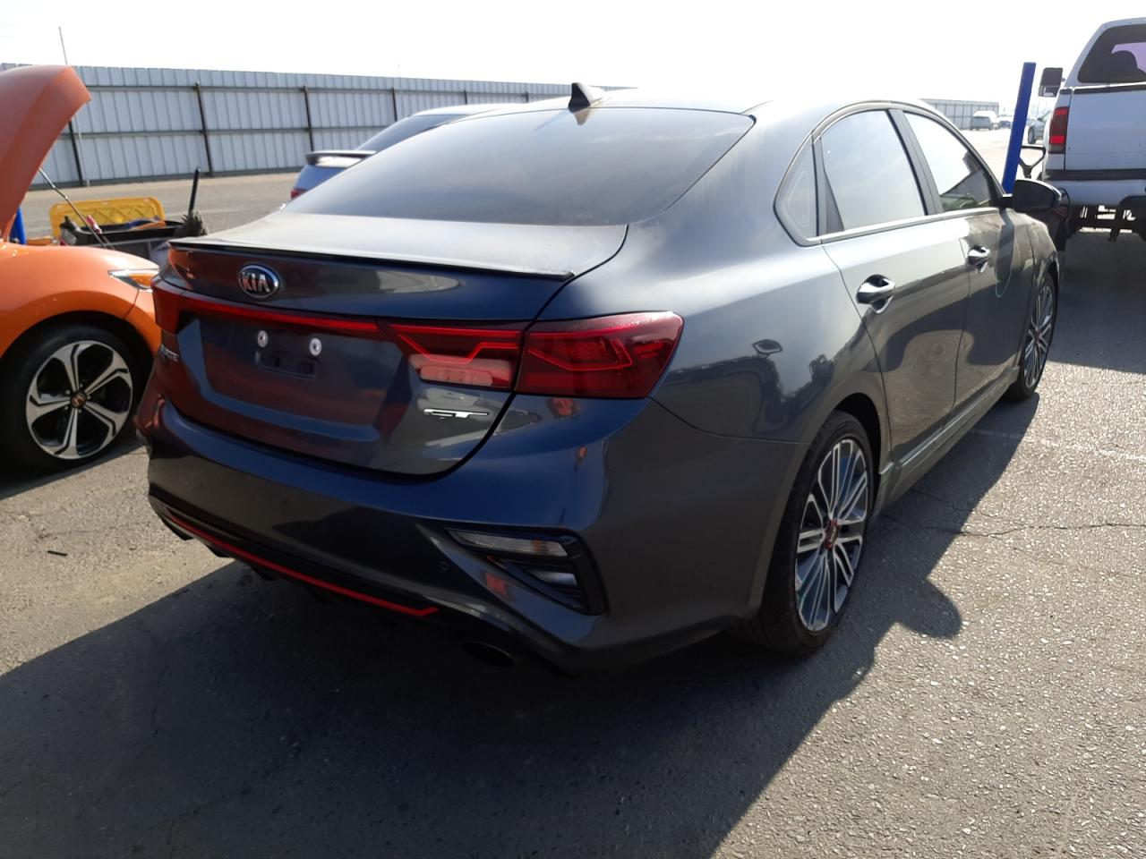 Photo 4 from auction – 2021 KIA FORTE GT with VIN 3KPF44AC5ME377399