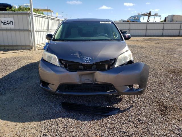 Photo 9 from auction – 2014 TOYOTA SIENNA with VIN 5TDZK3DC2ES417373