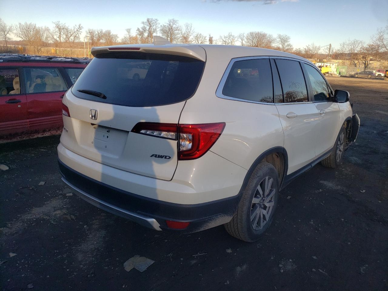 Photo 4 from auction – 2019 HONDA PILOT EXL with VIN 5FNYF6H59KB007053