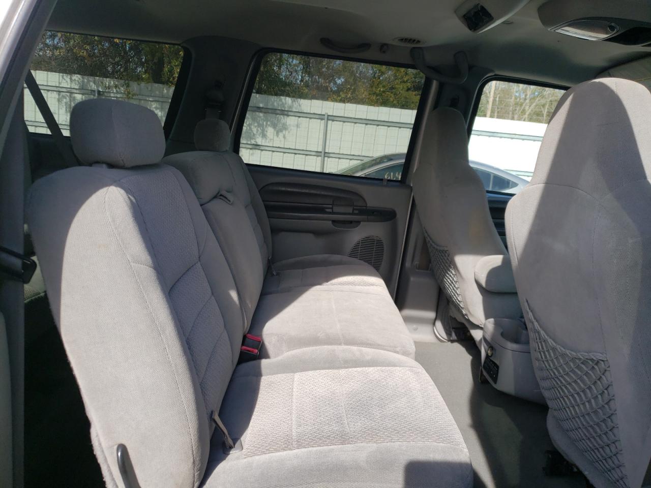 Photo 6 from auction – 2004 FORD EXCURSION with VIN 1FMNU41L84ED26546