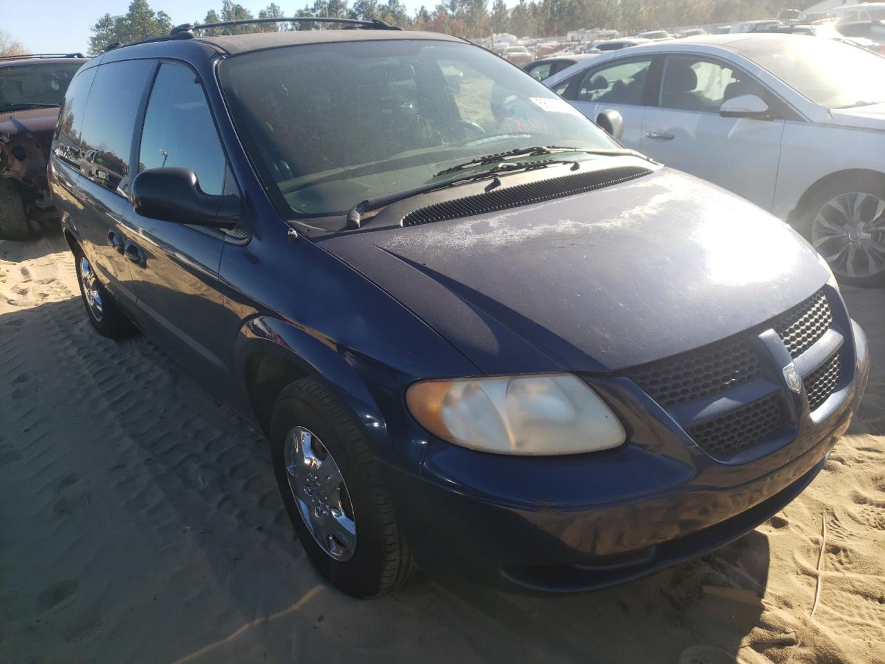 DODGE GRAND CARA 2003 with VIN 2D4GP34343R155910 - Photo from auction