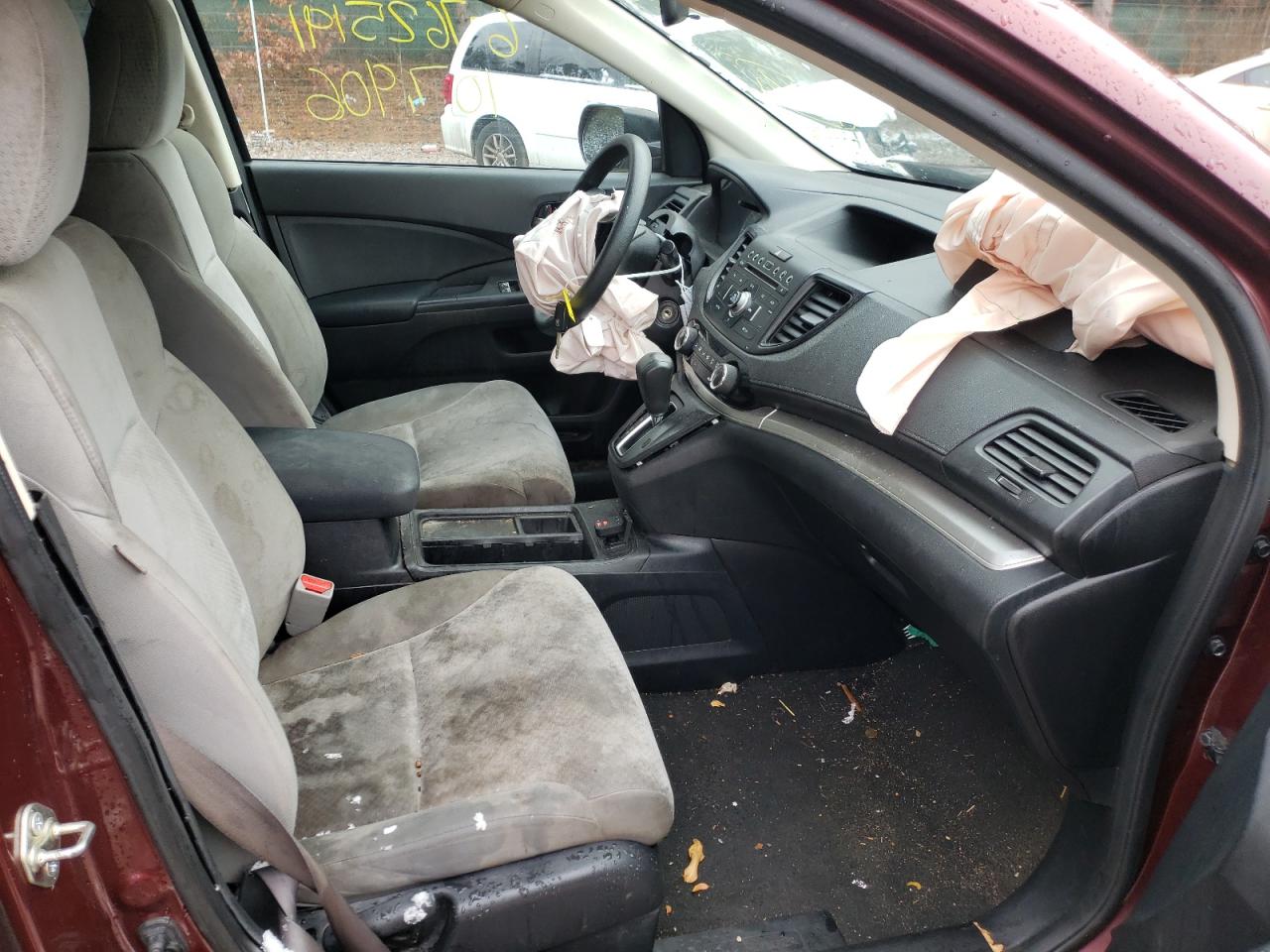 Photo 5 from auction – 2016 HONDA CR-V SE with VIN 2HKRM4H49GH637380